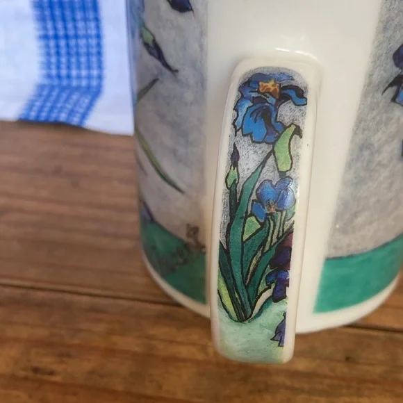 Chaleur mug burrows Van Gogh irises - Picture 4 of 7